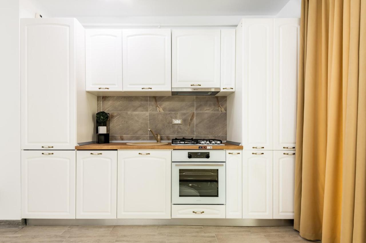 SNS Apartament in Alezzi Resort Mamaia Năvodari Esterno foto